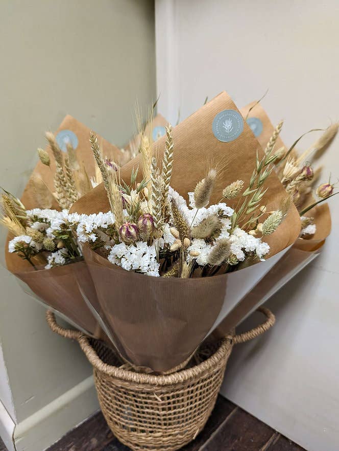 Natural Dried Flower Arrangements