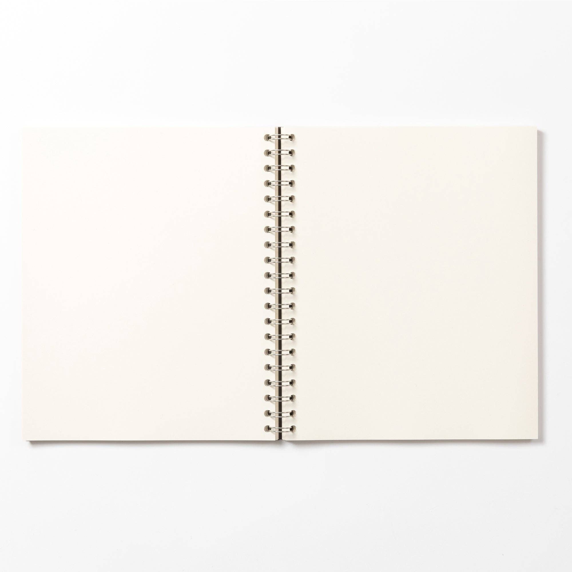 Forest Wirebound Notebook (Plain): Medio